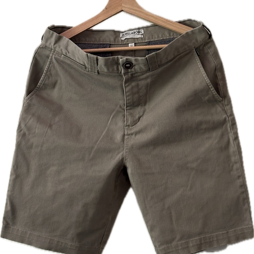 Billabong Men's Khaki Flat Front Shorts